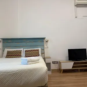 Lovely Studio In The Heart Of Free Swimming Pool Appartamento